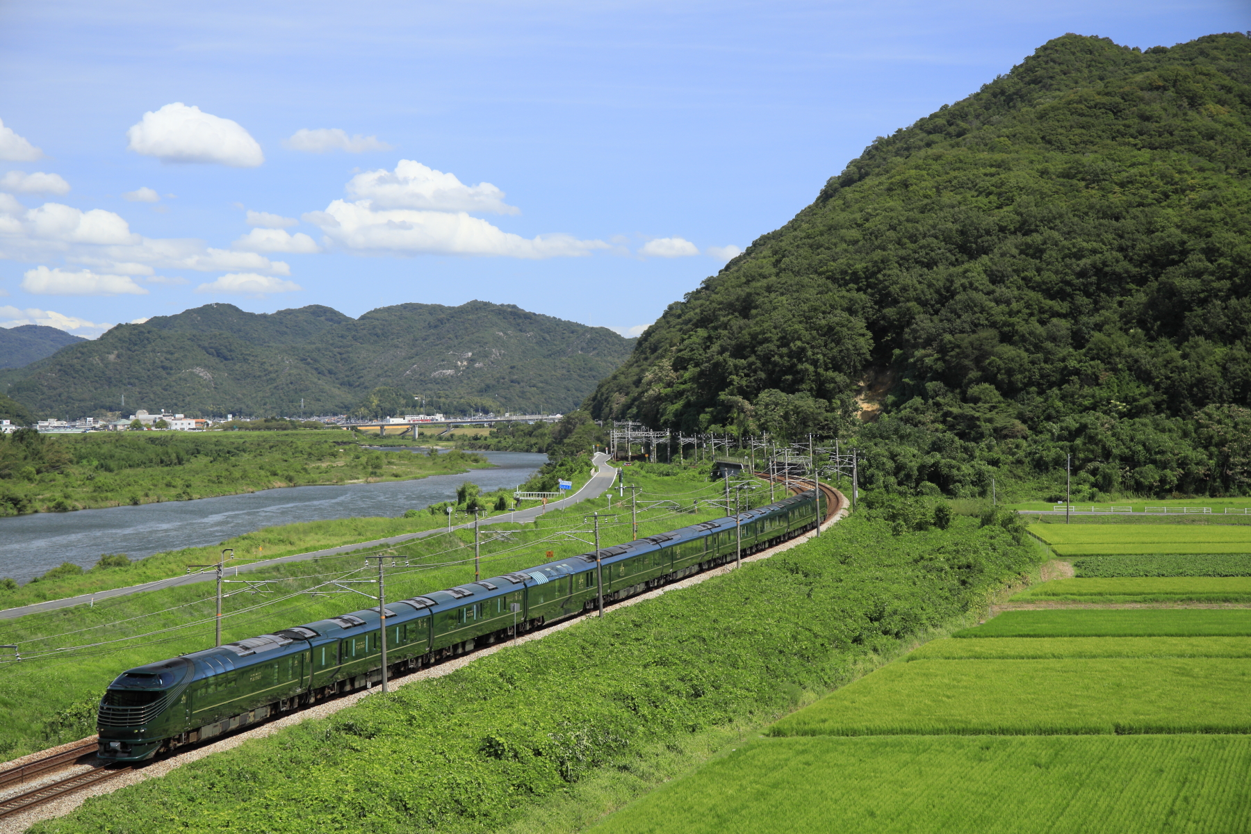 TWILIGHT EXPRESS MIZUKAZE - Japan's High-Quality sleeper train